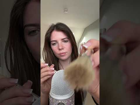 Paint brush ASMR 💗 #asmr #tingles #asmrtriggers #visualtingle #relax #micbrushing