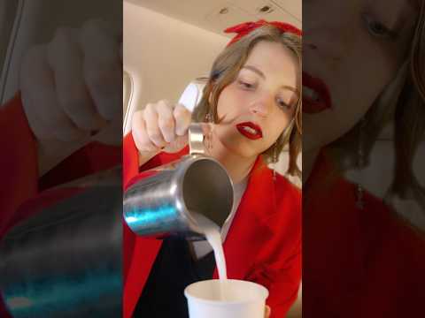 Soy tu AZAFATA de VUELO ✈️❤️ #ASMR #shorts