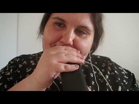 ASMR Relaxing Mouth Sounds