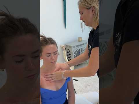 CRUNCHY SPINE TINGLES #chiropractorcracking #asmr #shorts
