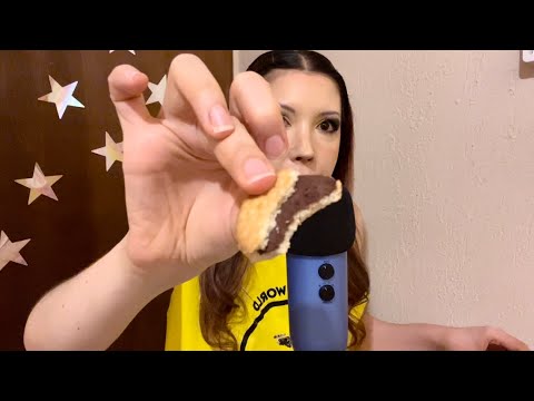 ASMR Comiendo solo las Galletas - Sin Hablar | Eating Cookies - No Talking