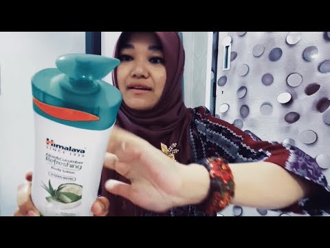 [ASMR] showing you my Himalaya products (lofi, soft spoken/whispering)