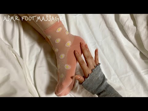 ASMR Feet Scratching, Massaging 🌼 tickle tickle!