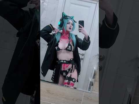 My fav cyber girl - 💚Cyberpunk Edgerunners | Rebecca Cosplay #cosplay #asmr #egirl #cosplay