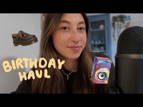ASMR Haul I Was ich zu meinem 22. Geburtstag bekommen habe ✨ (Flüstern & Tapping Sounds) 