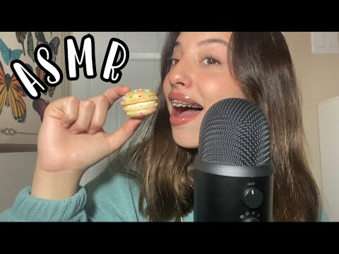 ASMR Eating Macarons 🧚🏻