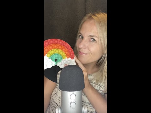 ASMR / Tingles avec un pop it #shortasmr #asmrfrançais #asmrfr #tapping #chuchotement