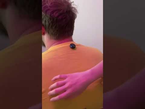 Slow and Gentle Back Scratching Massage #relax #backscratch #asmrmassage #oddlysatisfying
