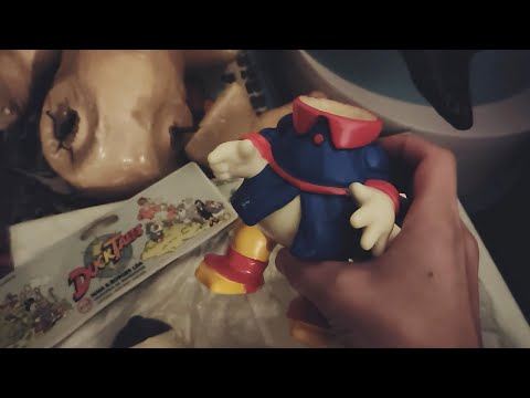 ASMR - COZY LIVING ROOM (TAPPING & SCRATCHING SOUNDS)