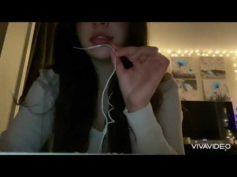 CRUNCHY AND SOFT EATING SOUNDS/BREATHING NOISES/FRUIT AND CARROTS