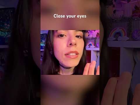 Close your eyes: which is which?