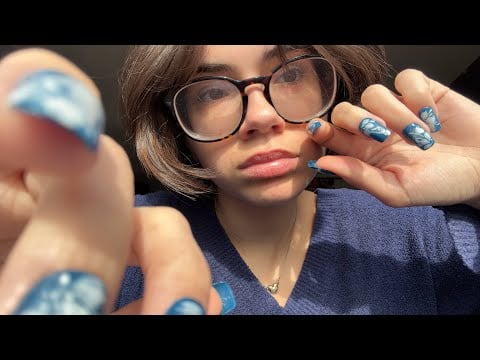 ASMR tapping on camera ! (scratching and plucking)