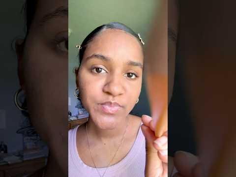 Tapping and munching on your face 💅✨#asmr #mouthsounds