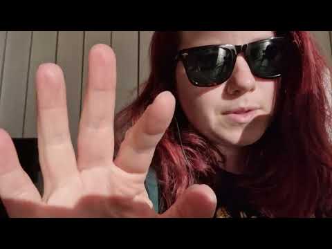 Swedish/English ASMR på Svenska/engelska - Trigger words