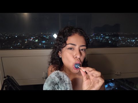 ASMR / PROBANDO DULCES - súper cosquilloso 