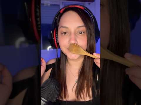 No puedo parar de comer tu carita🥄🤤 #asmr #visualtingle #asmrcommunity #relax #mouthwhisper