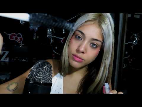 ASMR TU FALSA AMIGA TE MAQUILLA CON LA PEOR DE LAS ONDAS 