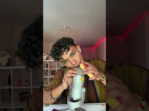 ASMR 3 MOUTH SOUNDS AND 1 TRIGGER