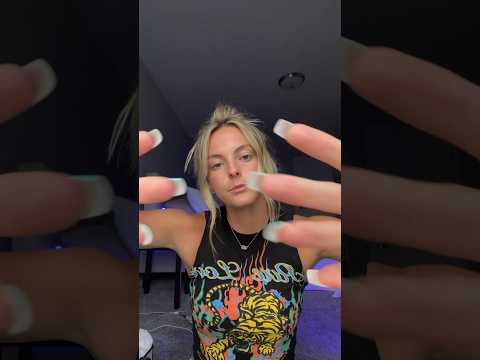 ASMR HAND MOVEMENTS