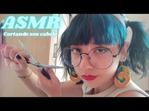 ASMR CABELEIREIRA MALUCA CORTA SEU CABELO (massagem, sons de tesoura, spray) ✂️