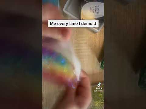 Demolding resin trays