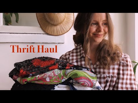 ASMR summer thrift haul 🦋 gossip girl skirt, vintage dress, party tops 🦋 soft spoken show & tell 🦋