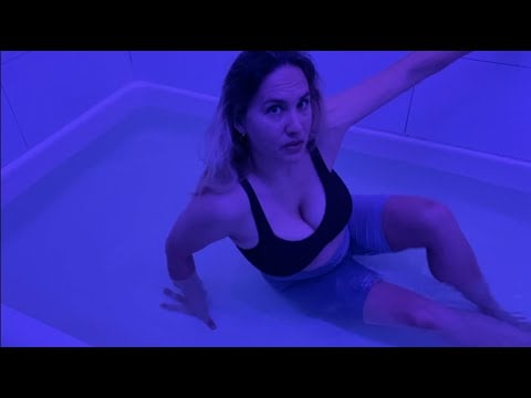 Dr. Brenda Tries a SENSORY DEPRIVATION TANK & Gets a Relaxing Medical Massage