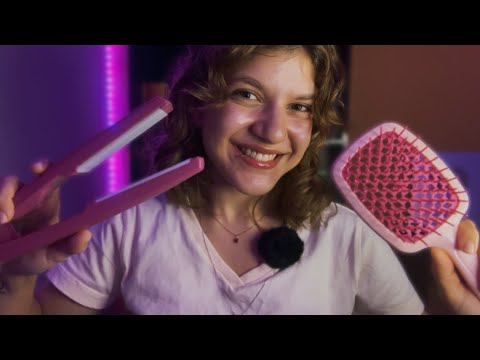 ASMR CABELEIREIRA PRANCHANDO SEU CABELO