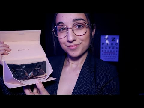 [ASMR em Português] Consulta no Oculista: Ajustando os Teus Óculos Novos!