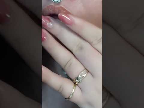 echoed kiss painting ASMR