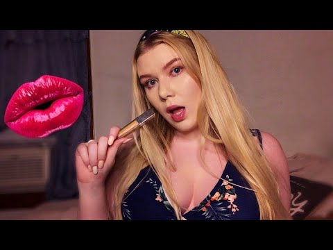 Good Ol' Kiss Sounds & Up Close Hand Movements *ASMR*