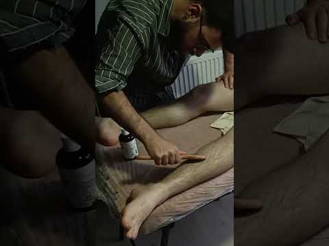 POST-SPORTS MASSAGE THERAPY FOR QUADRICEPS #satisfying #relaxing #asmr #shorts #massage