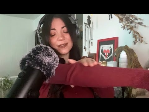 ASMR - light fabric sounds