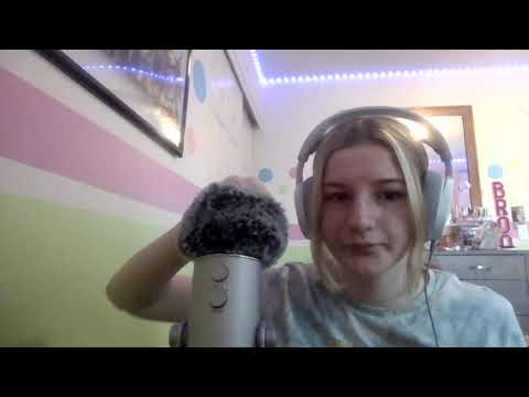 ASMR| Fluffy Mic (Plucking, scratching)