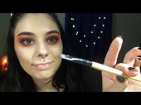 ASMR | LA DONCELLA TE DISEÑA LAS CEJAS