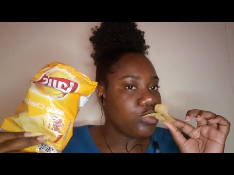 yummy crispy lays mukbang asmr 😋