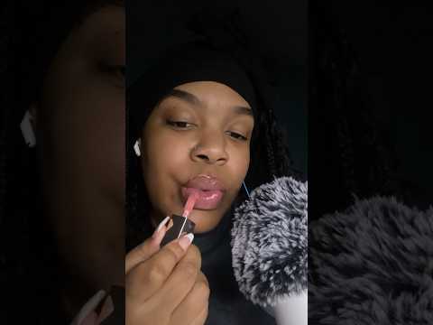 applying lipgloss 💄 #asmr #shortscreator #asmr #asmrsounds #sleep #relaxing #lipgloss