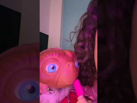 Doing my daughter’s makeup 💄 #asmr #tingles #asmrcommunity #roleplay #asmrlofi #mouthsounds