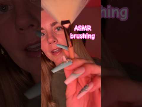 Do you like this brush? Is it relaxing? Is it tingly? #asmr