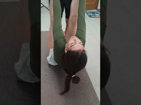 Chiropractic adjustments and full body stretching for Lisa #chiropracticadjustments