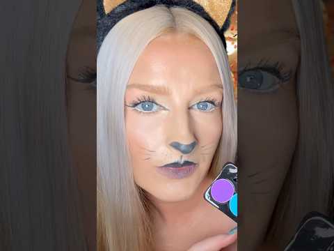 Painting your face for Halloween #asmr #visualtingle #asmrvideos #shorts