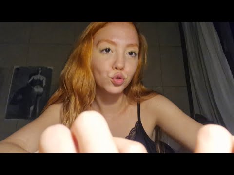 ASMR conversas aleatórias, atualizações, sons de boca, tapping