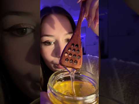 If you hate honey I can’t trust you 👀 #asmr #asmrhoney #honey #mouthsounds #asmrrelax