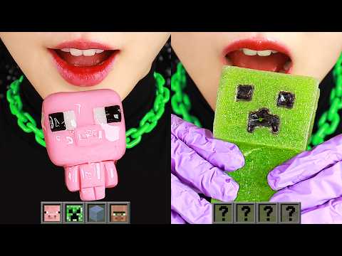 MINECRAFT FOOD ASMR WITH UNBOXING MINECRAFT BLIND BAGS AND MAKING NECKLACE 🐷