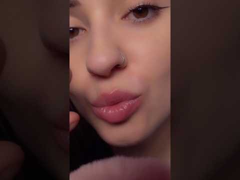 Amor para dormir❤️😴 #asmr #asmrsounds #relax #massage #kisses #brush #love #asmrvideo #shorts