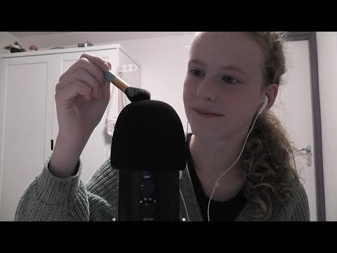 ASMR~Brushing the Mic (with & without the cover)