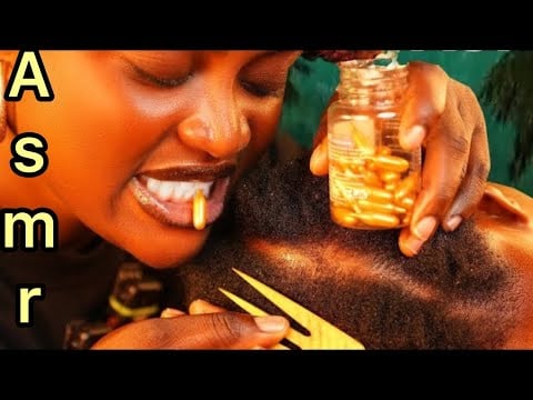 Sleepy ASMR in a Minute  ear cleaning,scalp nitpicking s scratching + Whisper 