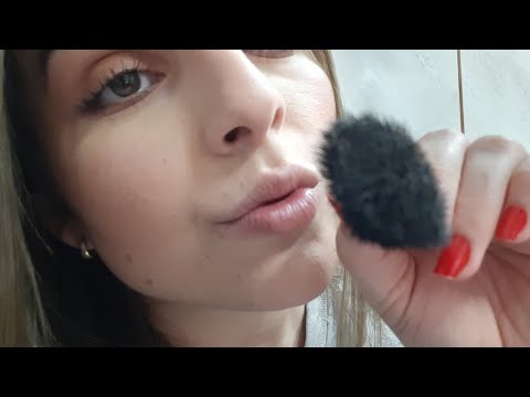 ASMR | SUSSURANDO | pincel 🖌 na tela e mouth sounds