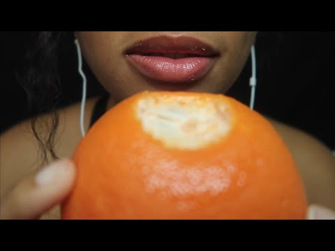 ASMR | Eating a GRAPEFRUIT Whole 🍊