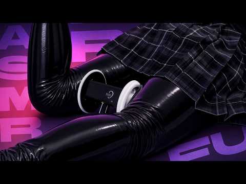 【ASMR】うつ伏せエナメル太ももが3Dioを圧迫ゾクゾクご褒美！【実写/タッピング/マッサージ/耳かき】